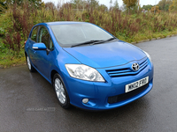 Toyota Auris HATCHBACK in Antrim