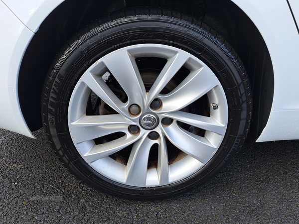 Vauxhall Insignia HATCHBACK in Antrim