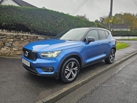 Volvo XC40 2.0 B4 MHEV R-Design Auto Euro 6 (s/s) 5dr in Down