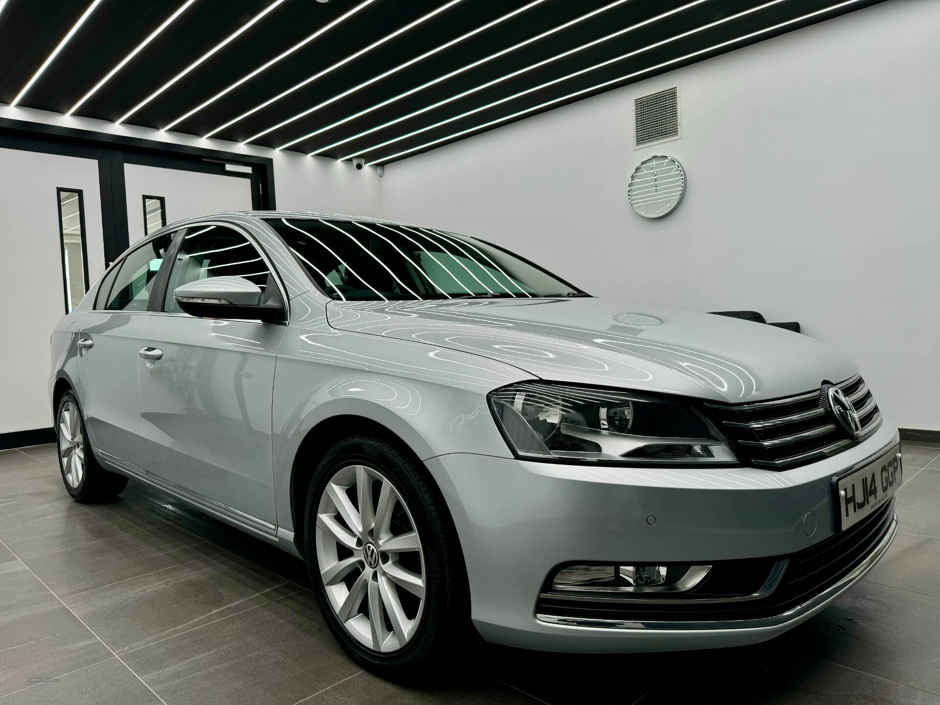 Volkswagen Passat DIESEL SALOON in Derry / Londonderry