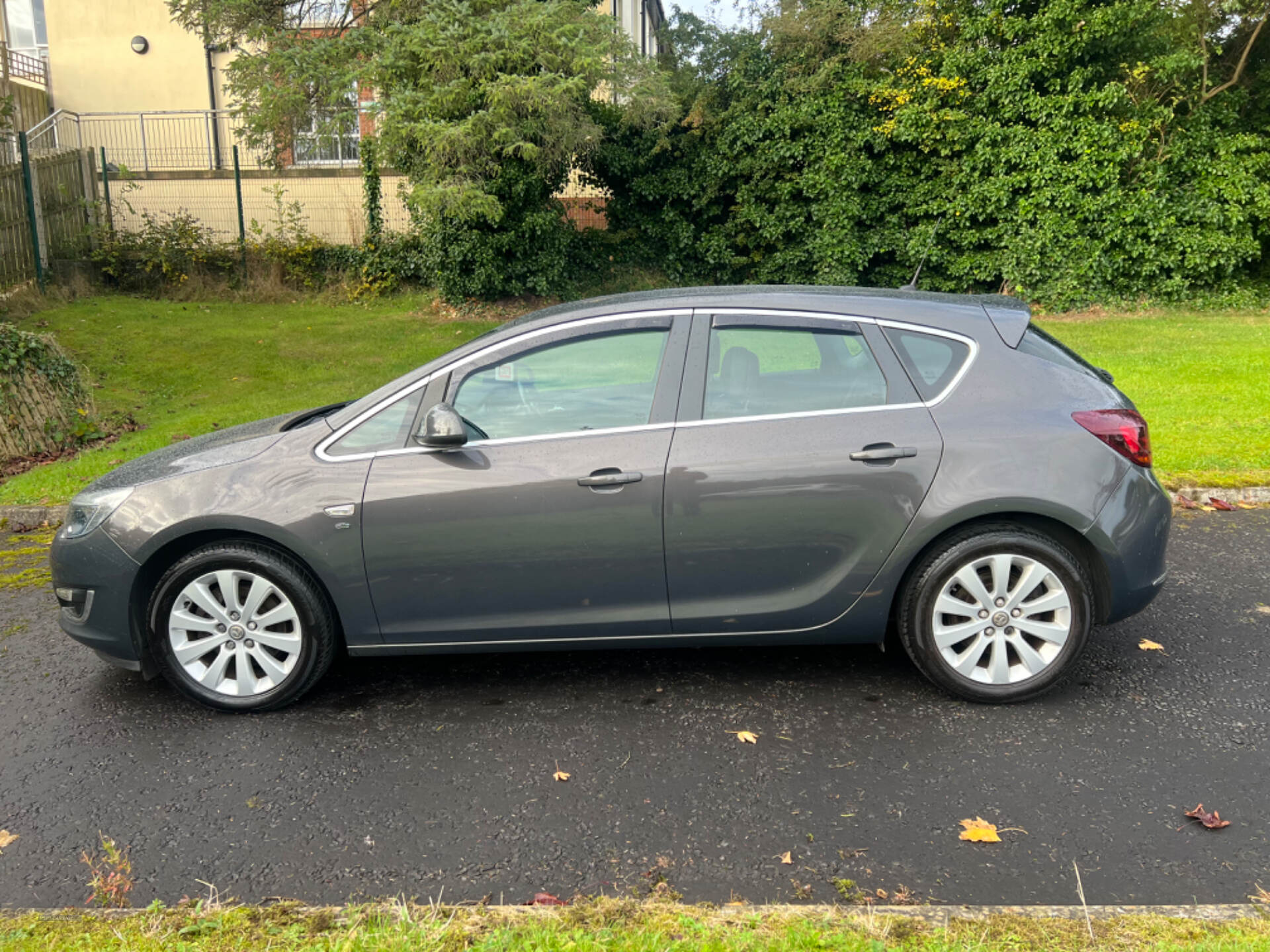 Vauxhall Astra DIESEL HATCHBACK in Antrim