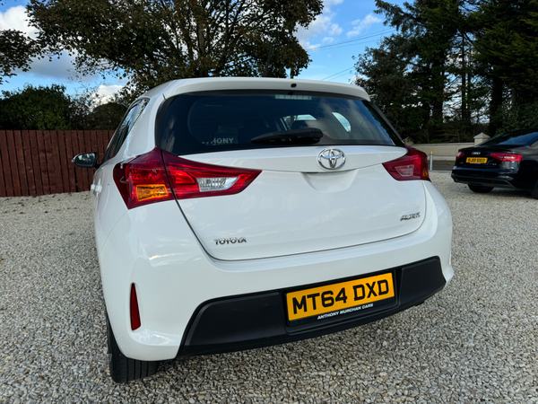 Toyota Auris DIESEL HATCHBACK in Down