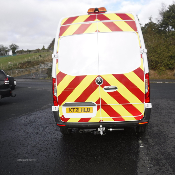 Mercedes Sprinter 314CDI L2 DIESEL FWD in Down