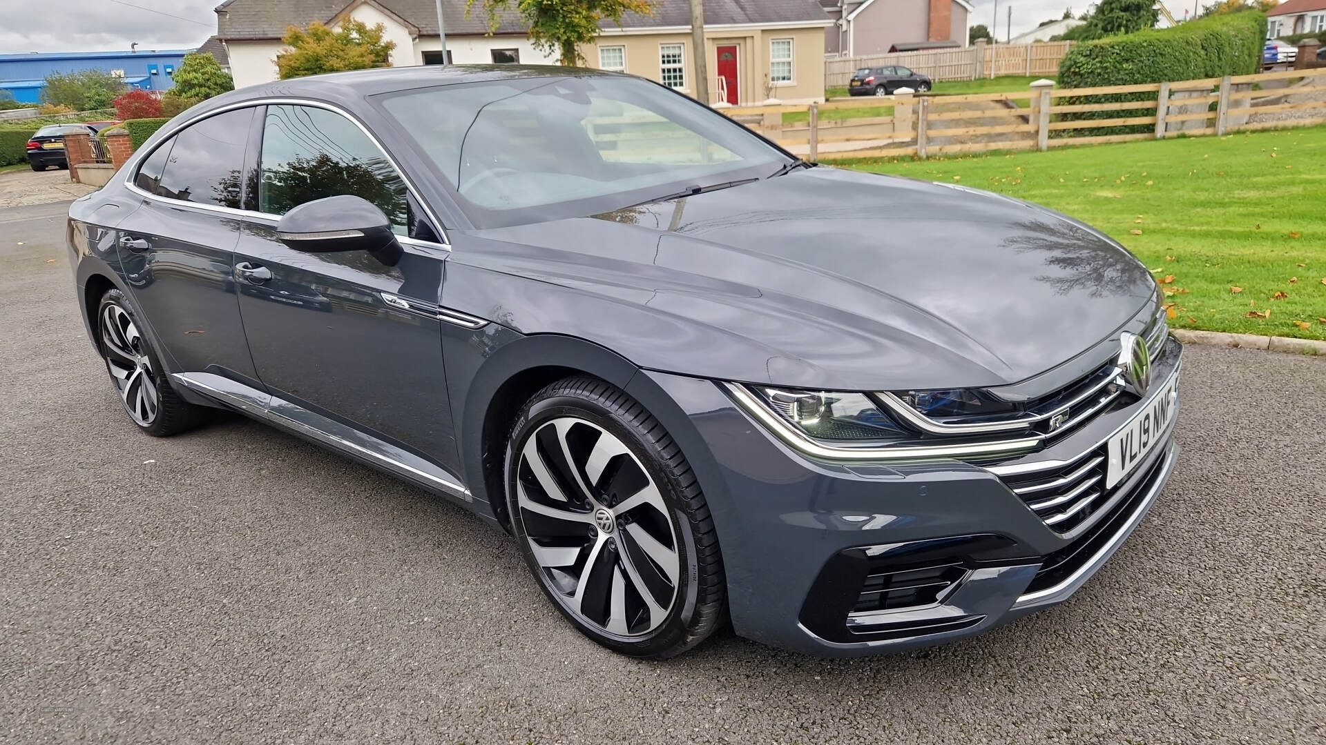 Volkswagen Arteon DIESEL FASTBACK in Down