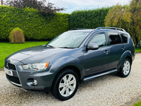 Mitsubishi Outlander DIESEL ESTATE in Antrim