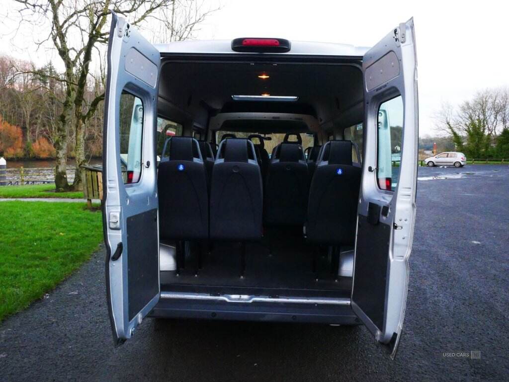 Apr 2016 Citroen Relay 2.2 HDi H2 Van 130ps Enterprise