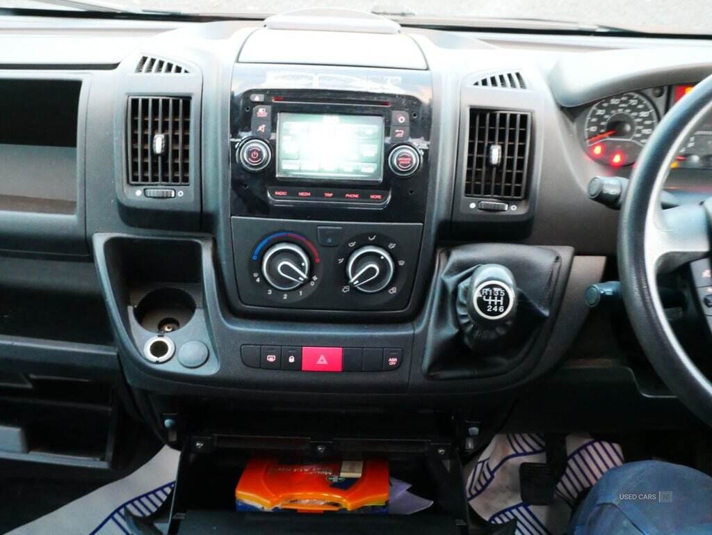 Apr 2016 Citroen Relay 2.2 HDi H2 Van 130ps Enterprise