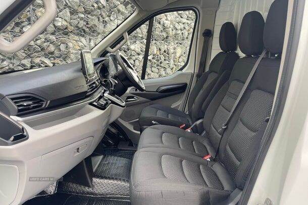 Jul 2022 Maxus Deliver 9 150kW High Roof Van 72kWh Auto