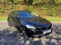 Volvo V40 T2 [122] Momentum Nav Plus 5dr in Down