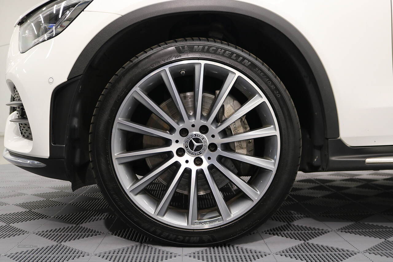 Sep 2020 Mercedes-Benz GLC GLC 300d 4Matic AMG Line Premium 5dr 9G-Tronic