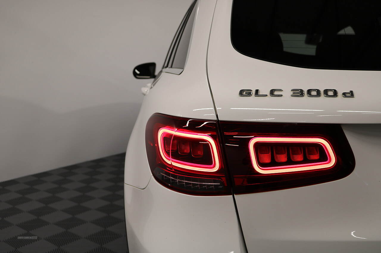 Sep 2020 Mercedes-Benz GLC GLC 300d 4Matic AMG Line Premium 5dr 9G-Tronic