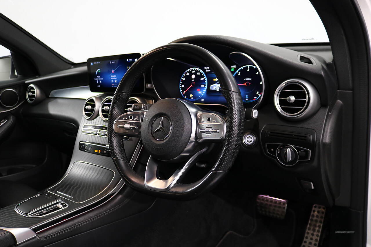 Sep 2020 Mercedes-Benz GLC GLC 300d 4Matic AMG Line Premium 5dr 9G-Tronic