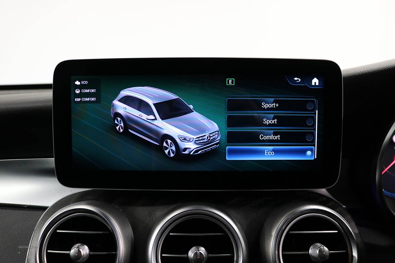 Sep 2020 Mercedes-Benz GLC GLC 300d 4Matic AMG Line Premium 5dr 9G-Tronic