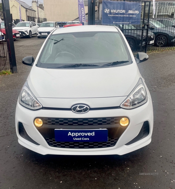 Hyundai i10 HATCHBACK SPECIAL EDITIONS in Down