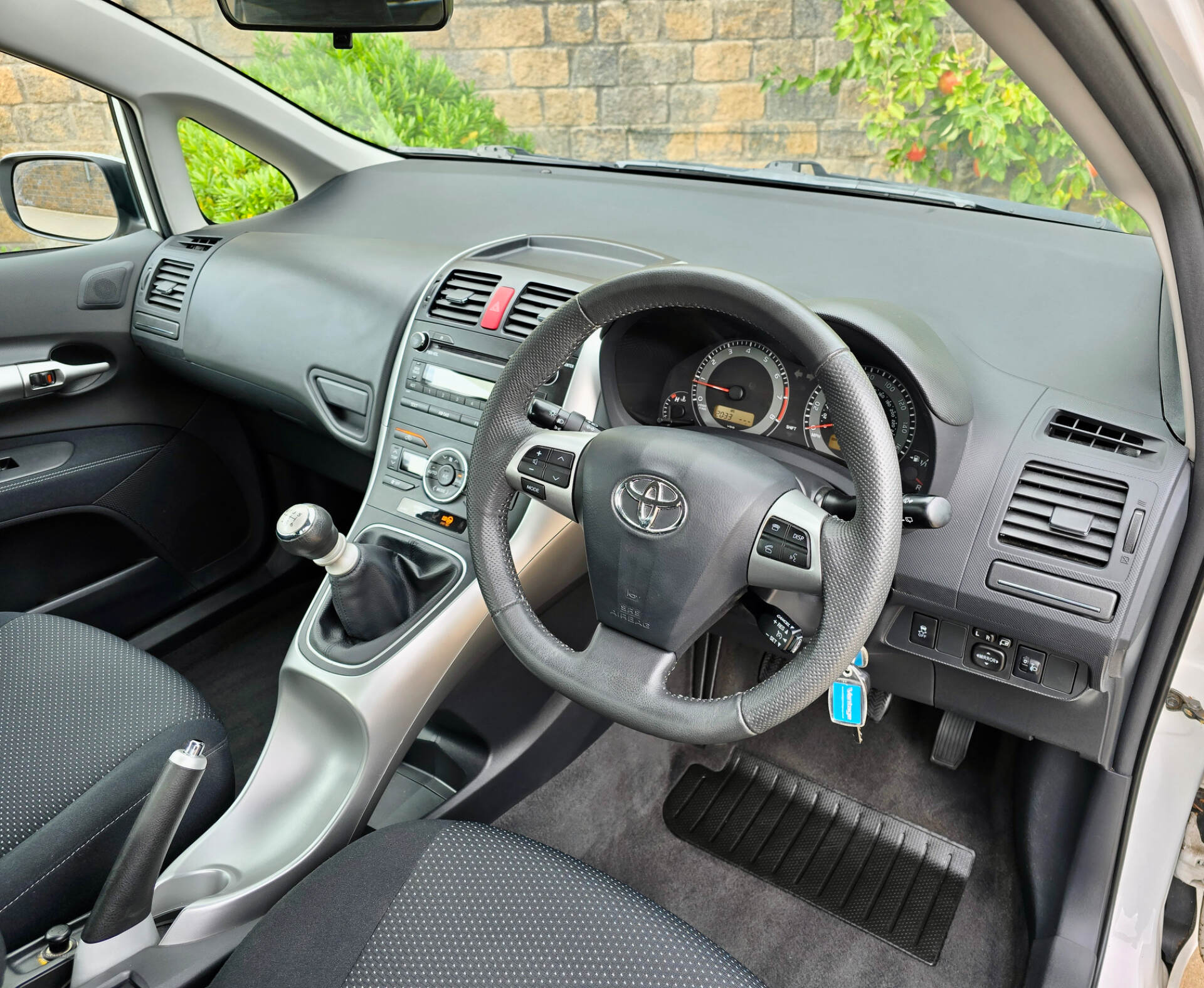 Toyota Auris HATCHBACK in Armagh