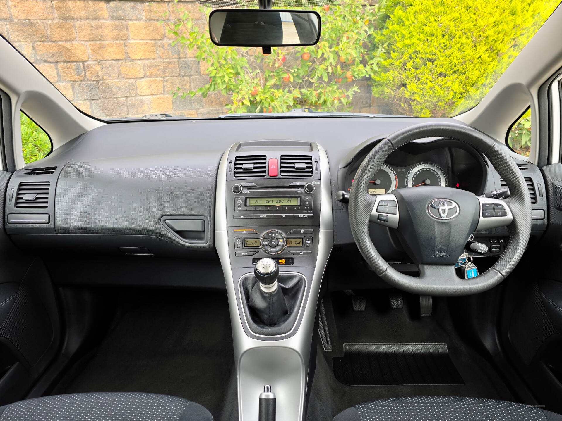 Toyota Auris HATCHBACK in Armagh