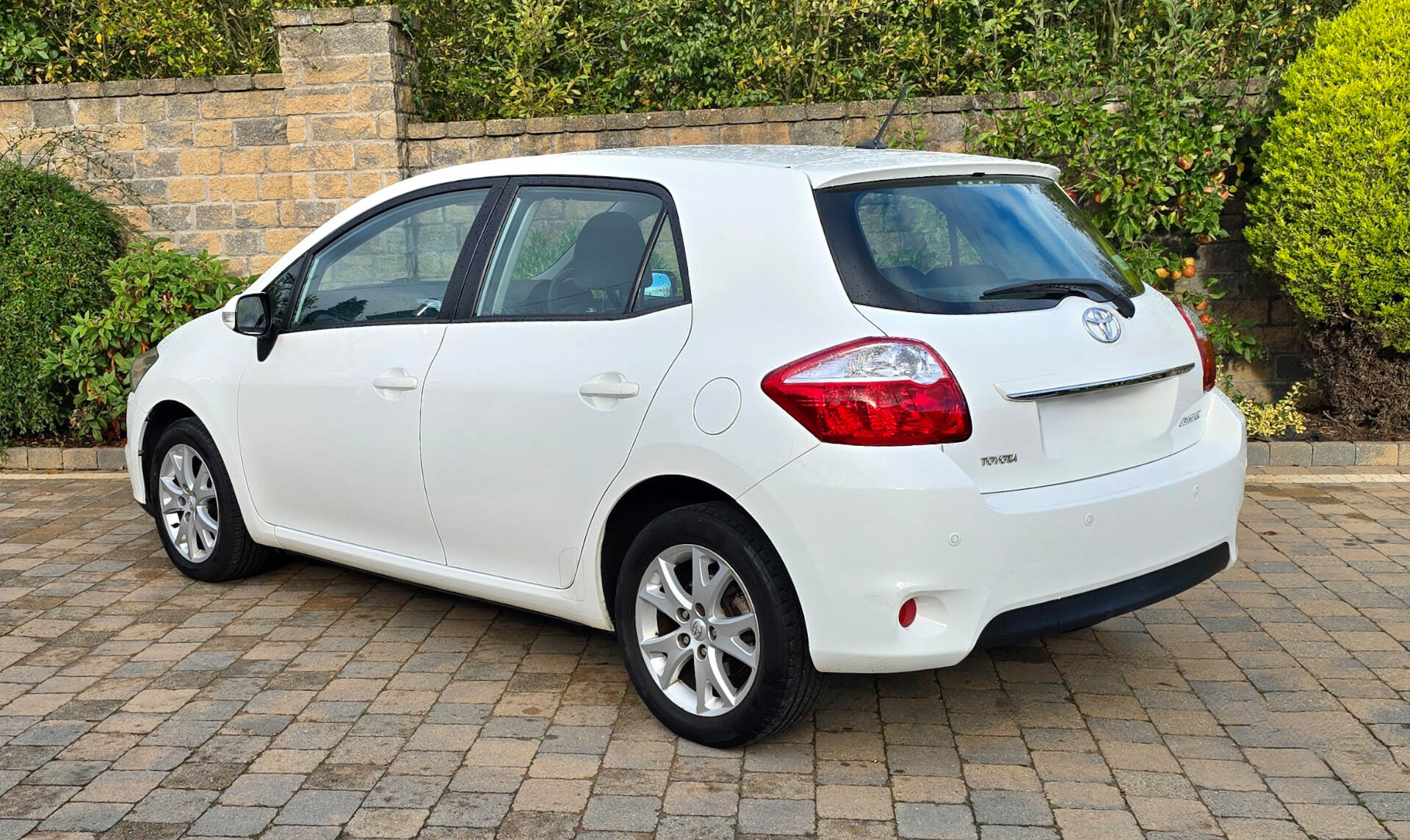 Toyota Auris HATCHBACK in Armagh