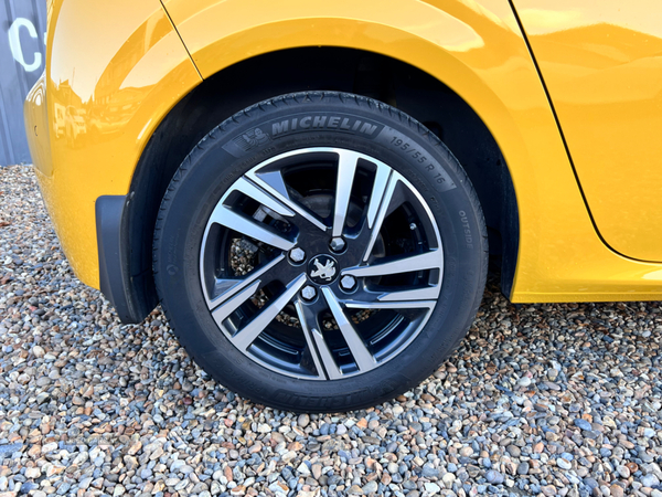 Peugeot 208 HATCHBACK in Antrim