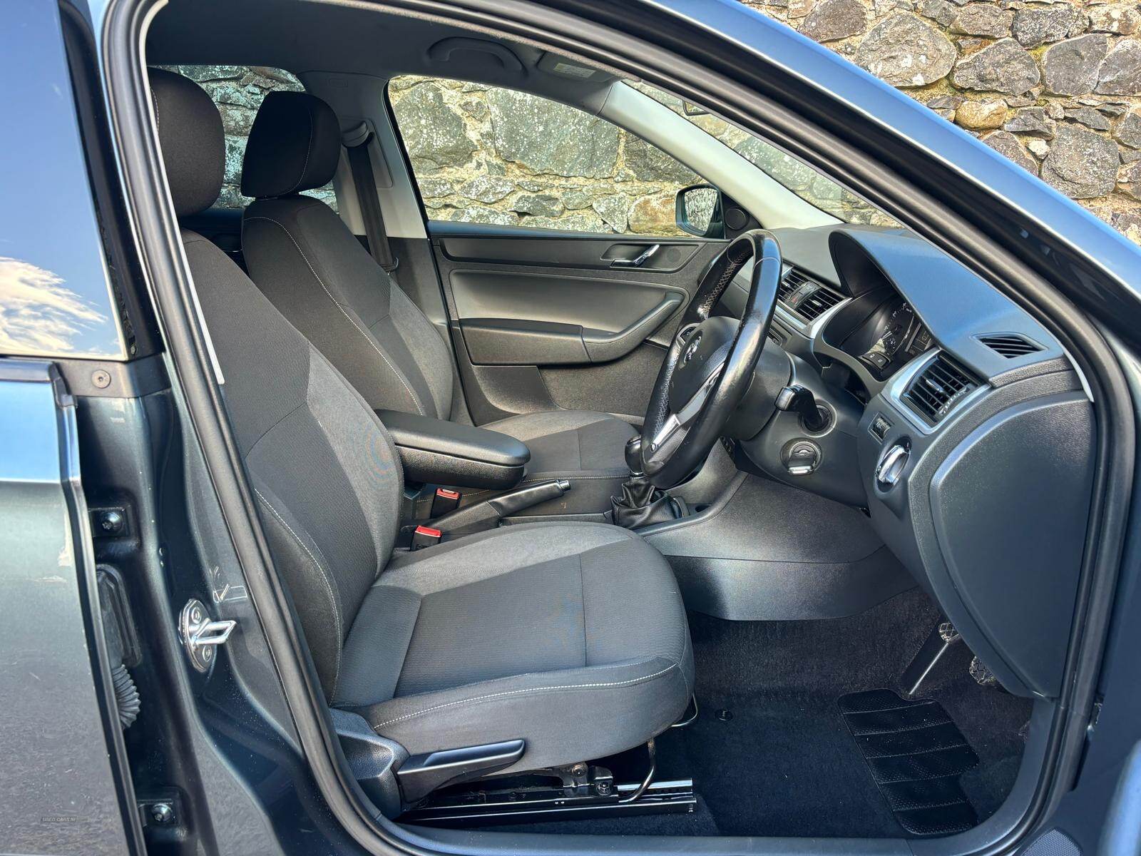 Oct 2014 Skoda Rapid 1.2 TSI 105 GreenTech SE Tech 5dr