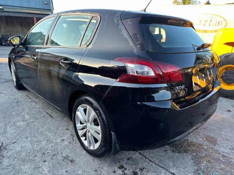  2015 Peugeot 308 ACTIVE 1.6 HDi 5dr 9HP