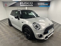 MINI Hatch 1.5 Cooper Hatchback 3dr Petrol Manual Euro 6 (s/s) (136 ps) Sports Seats, 17" Alloys in Down