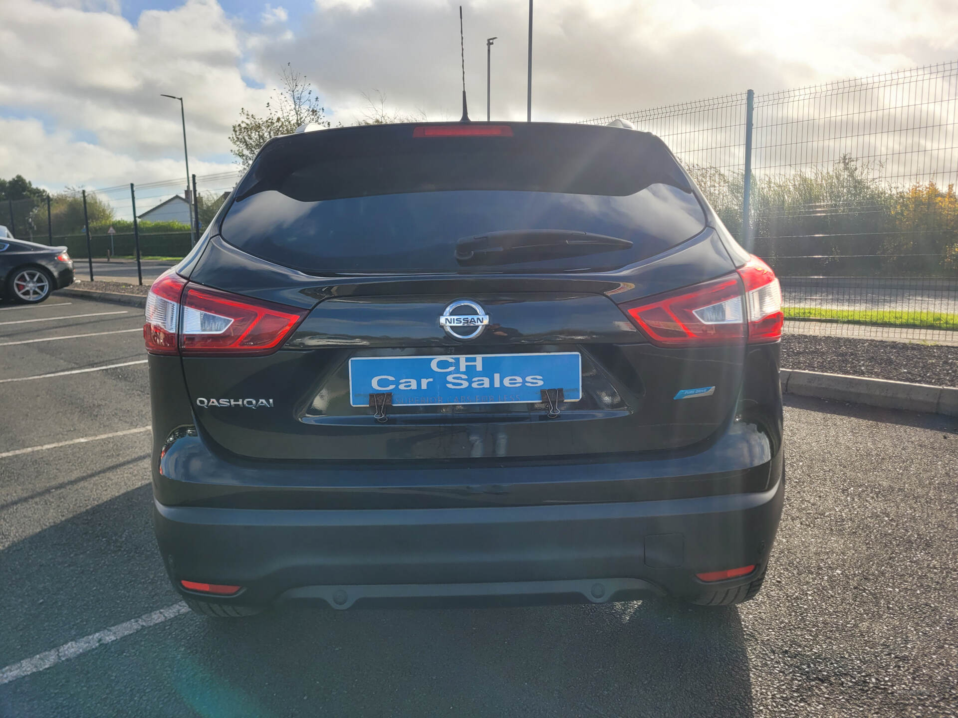 Nissan Qashqai DIESEL HATCHBACK in Down