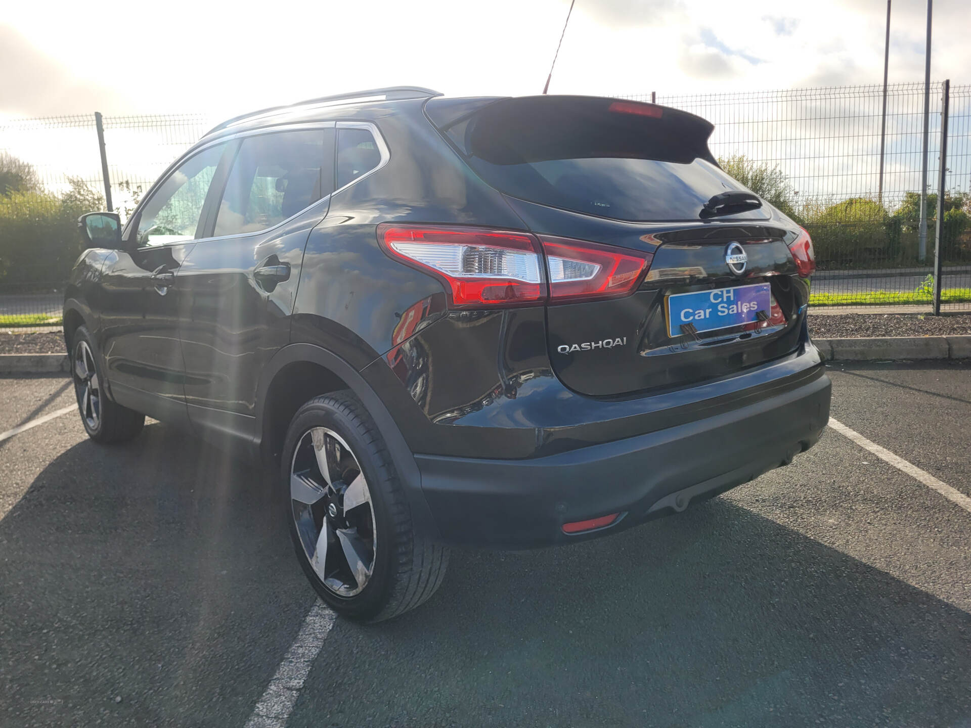 Nissan Qashqai DIESEL HATCHBACK in Down