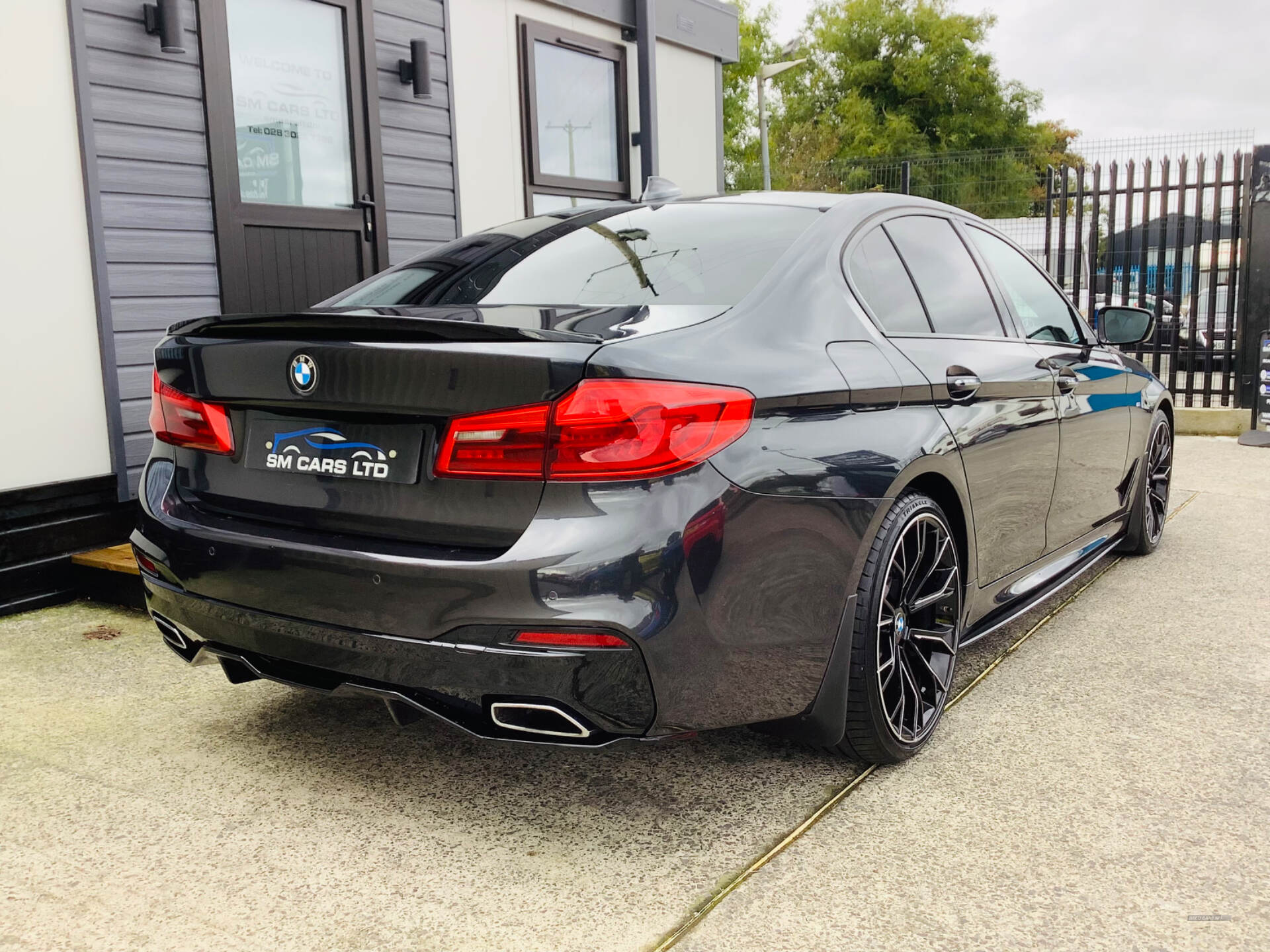 BMW 5 Series DIESEL SALOON in Down