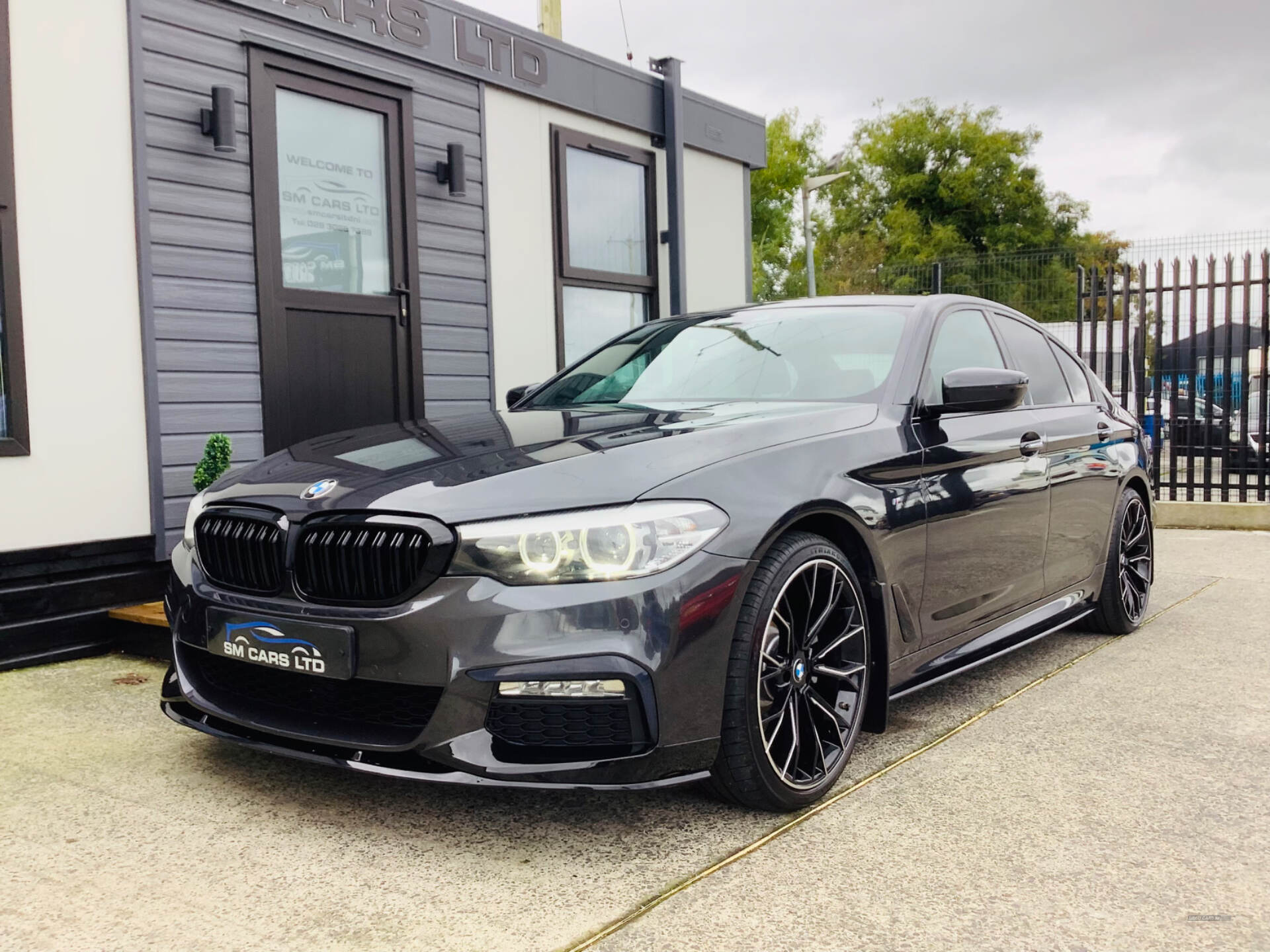 BMW 5 Series DIESEL SALOON in Down