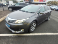 Toyota Avensis DIESEL TOURER in Down