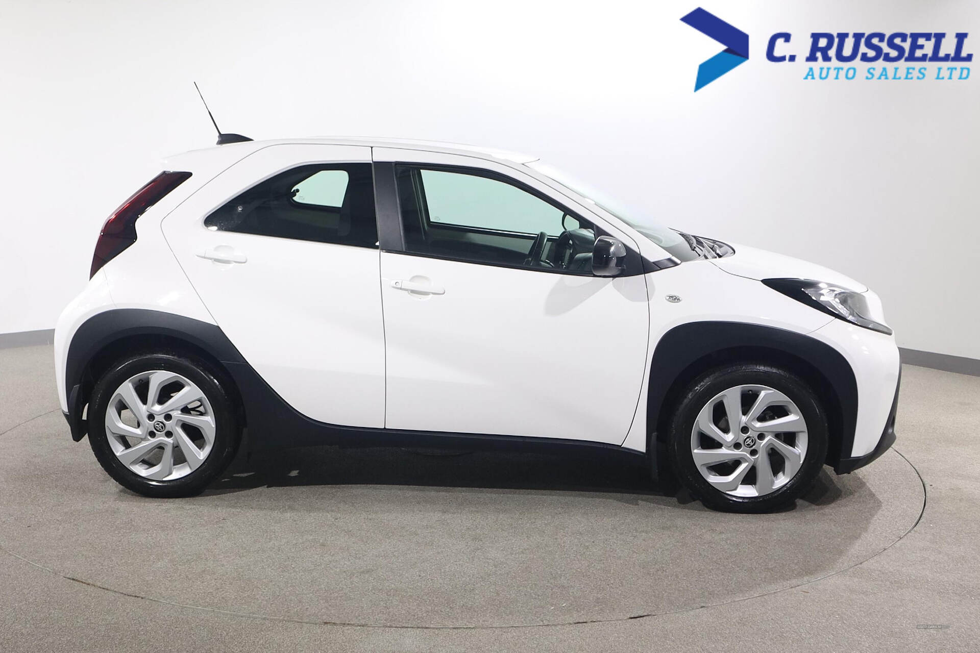 Feb 2023 Toyota Aygo X 1.0 VVT-i Pure 5dr Auto