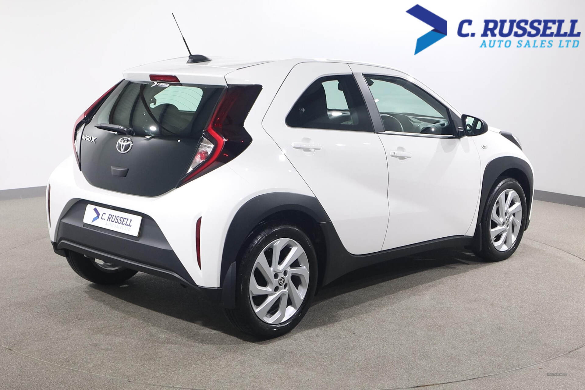 Feb 2023 Toyota Aygo X 1.0 VVT-i Pure 5dr Auto