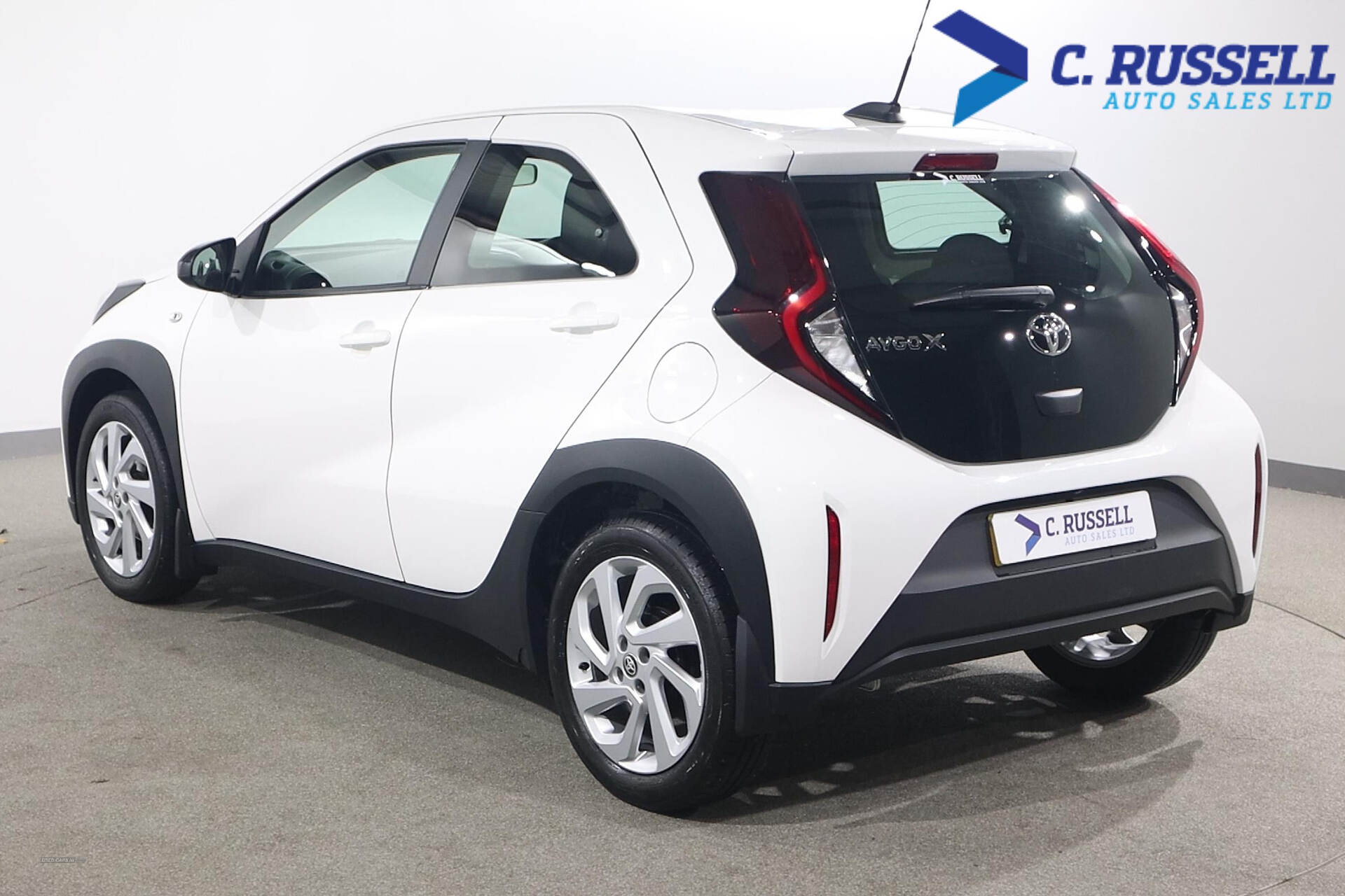 Feb 2023 Toyota Aygo X 1.0 VVT-i Pure 5dr Auto