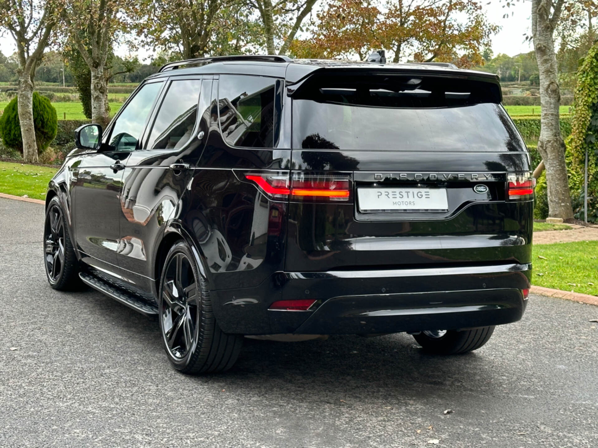 Land Rover Discovery DIESEL SW in Antrim