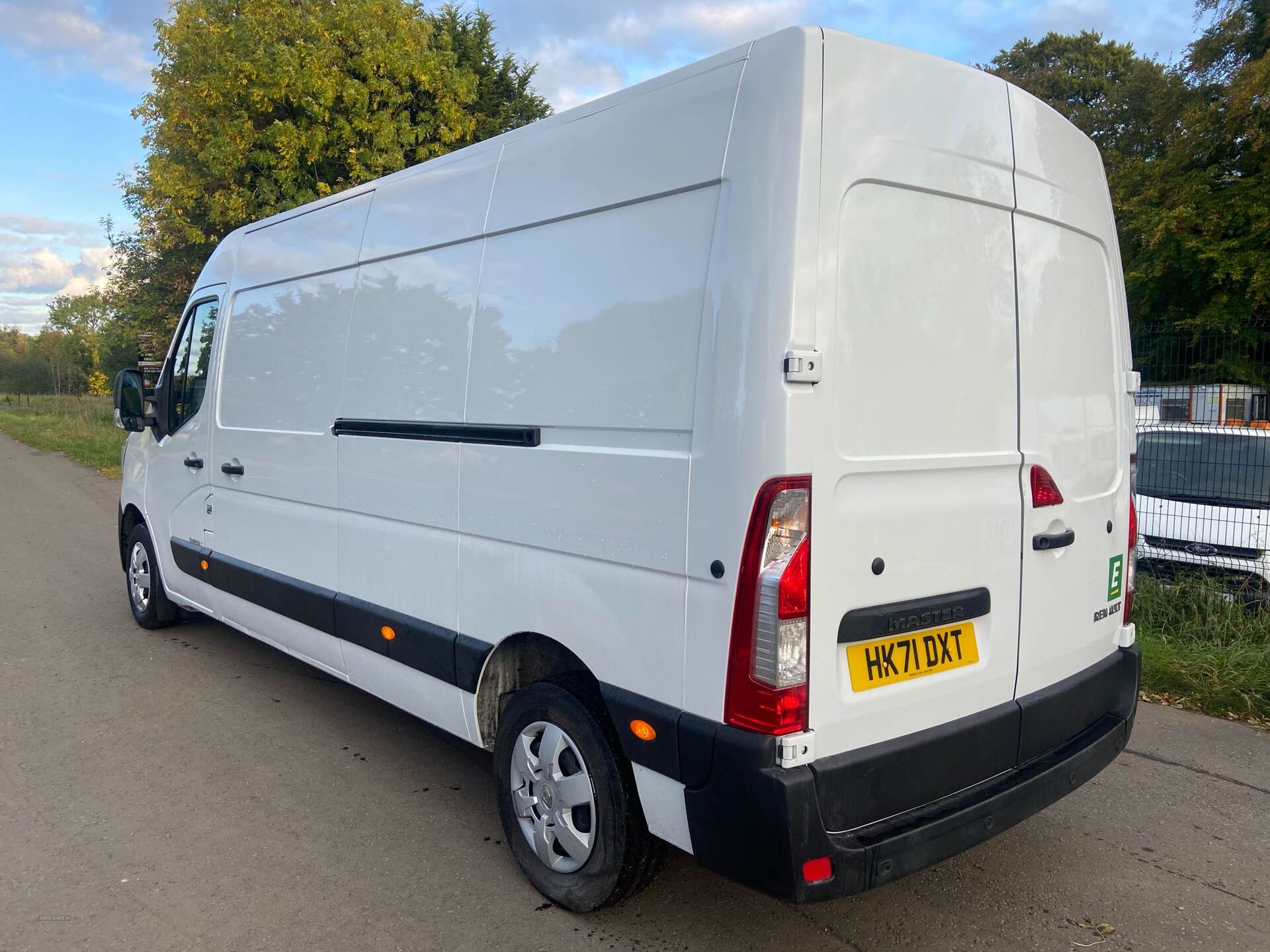 Oct 2021 Renault Master LM35dCi 135 Business+ Medium Roof Van