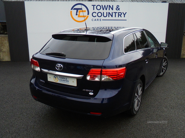 Toyota Avensis DIESEL TOURER in Antrim