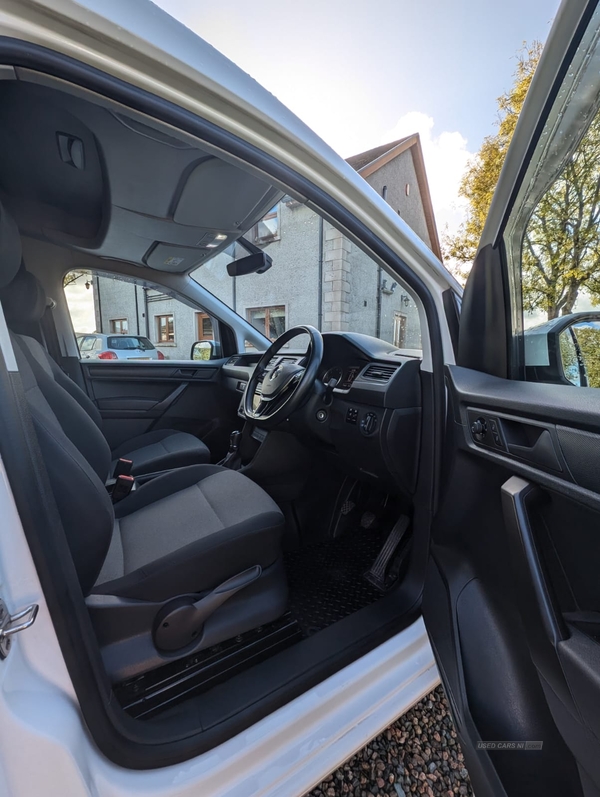 Volkswagen Caddy C20 DIESEL in Tyrone