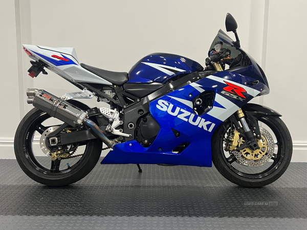 Suzuki GSX-R Series 600 in Down