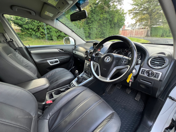 Vauxhall Antara DIESEL ESTATE in Antrim