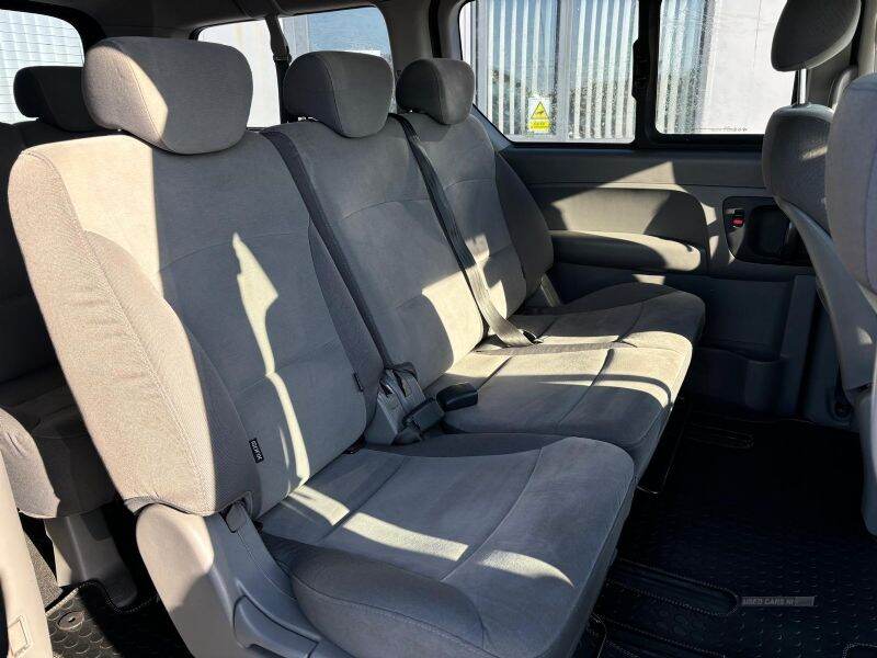 May 2010 Hyundai i800 2.5 CRDi Style 5dr