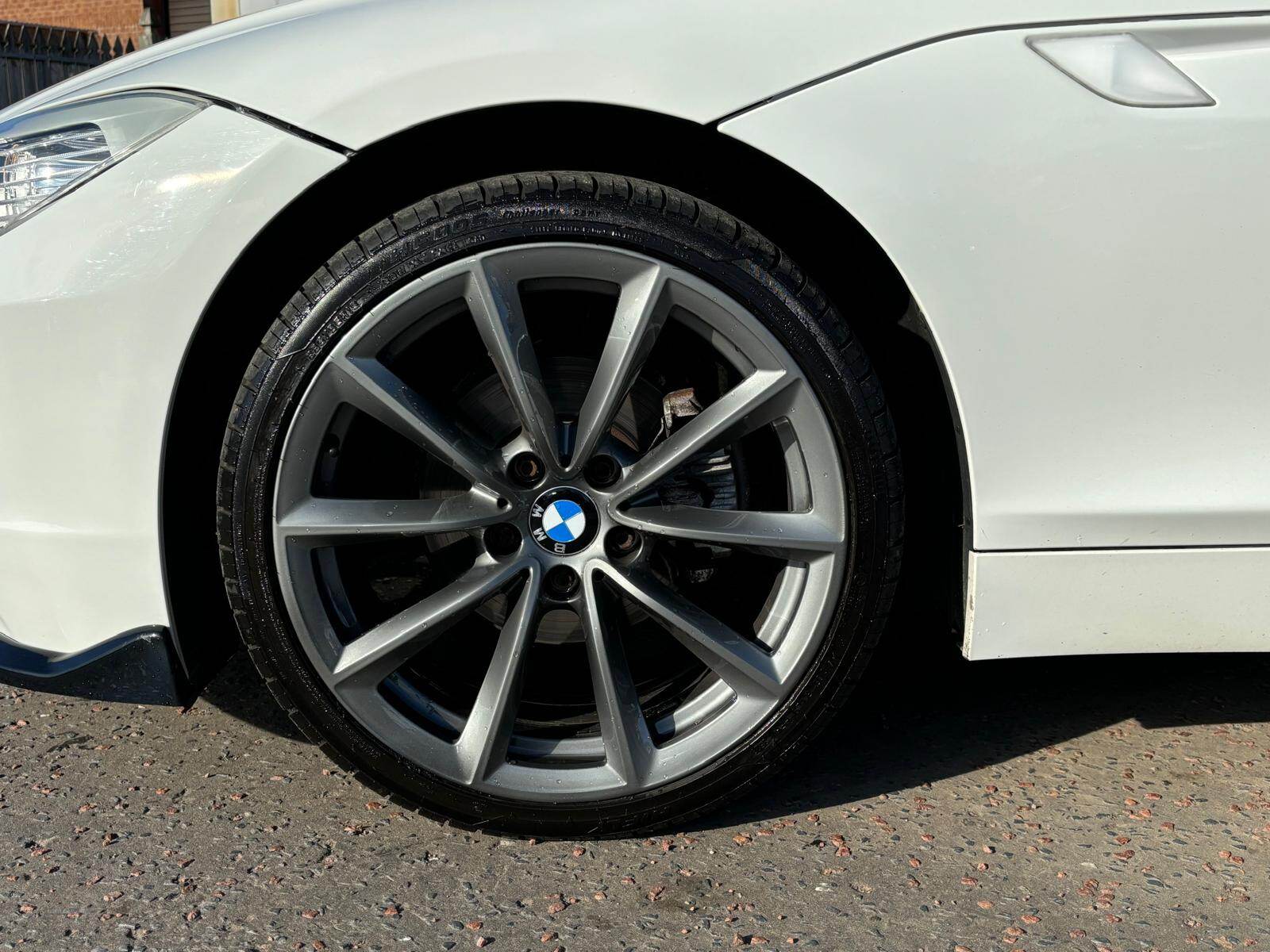 Jun 2010 BMW Z4 23i sDrive 2dr Auto