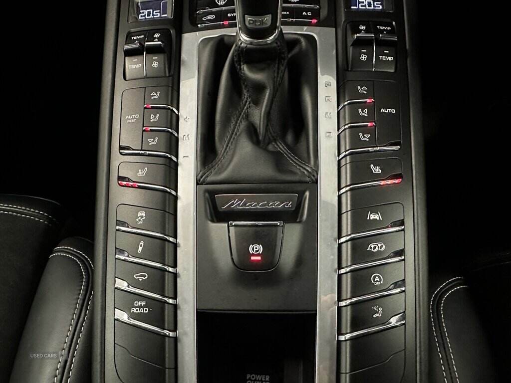 Jun 2020 Porsche Macan GTS 5dr PDK