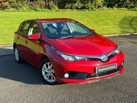 Toyota Auris 1.8 VVT-h Business Edition CVT Euro 6 (s/s) 5dr (Safety Sense) in Antrim