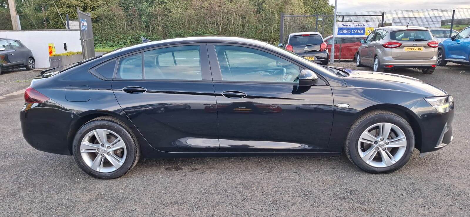 Sep 2020 Vauxhall Insignia 1.5 Turbo D SE Nav 5dr