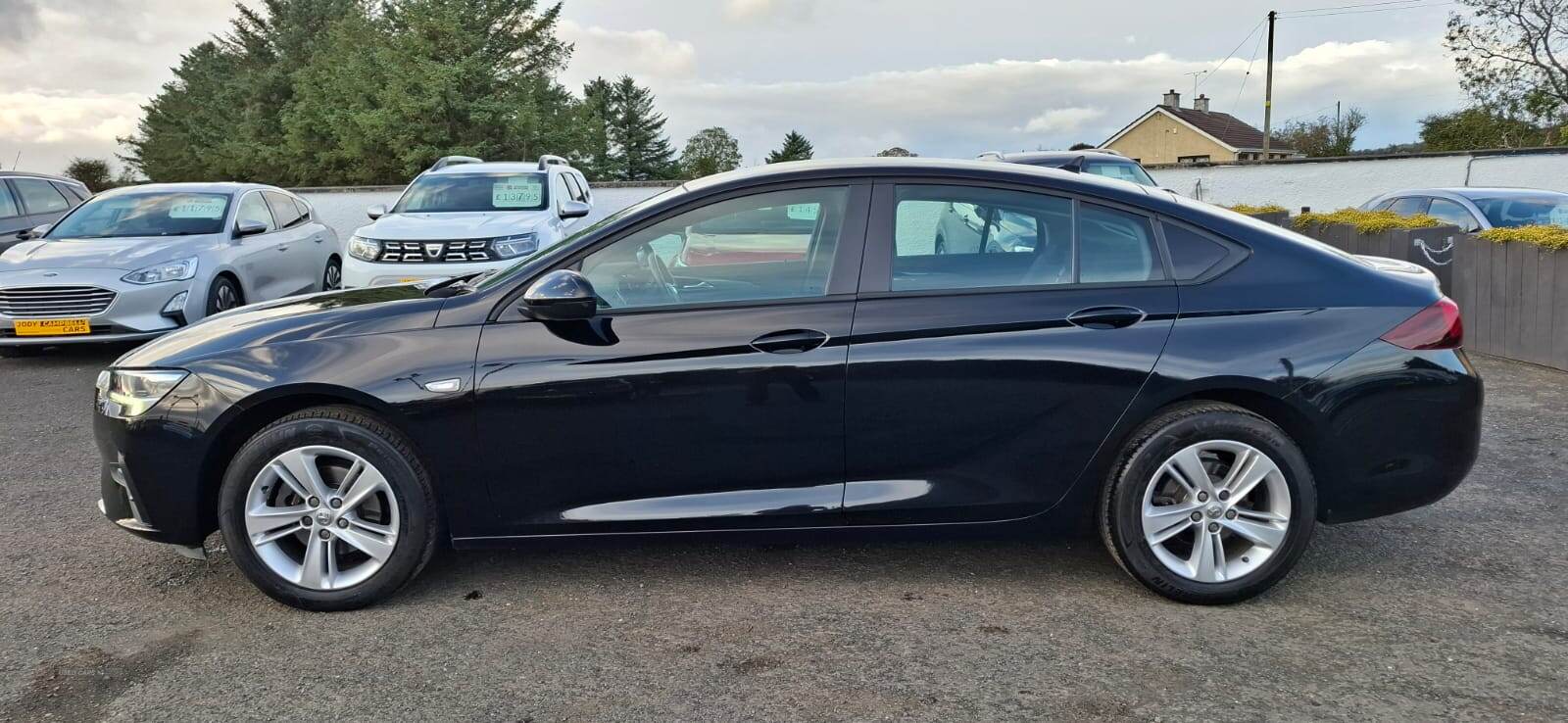 Sep 2020 Vauxhall Insignia 1.5 Turbo D SE Nav 5dr