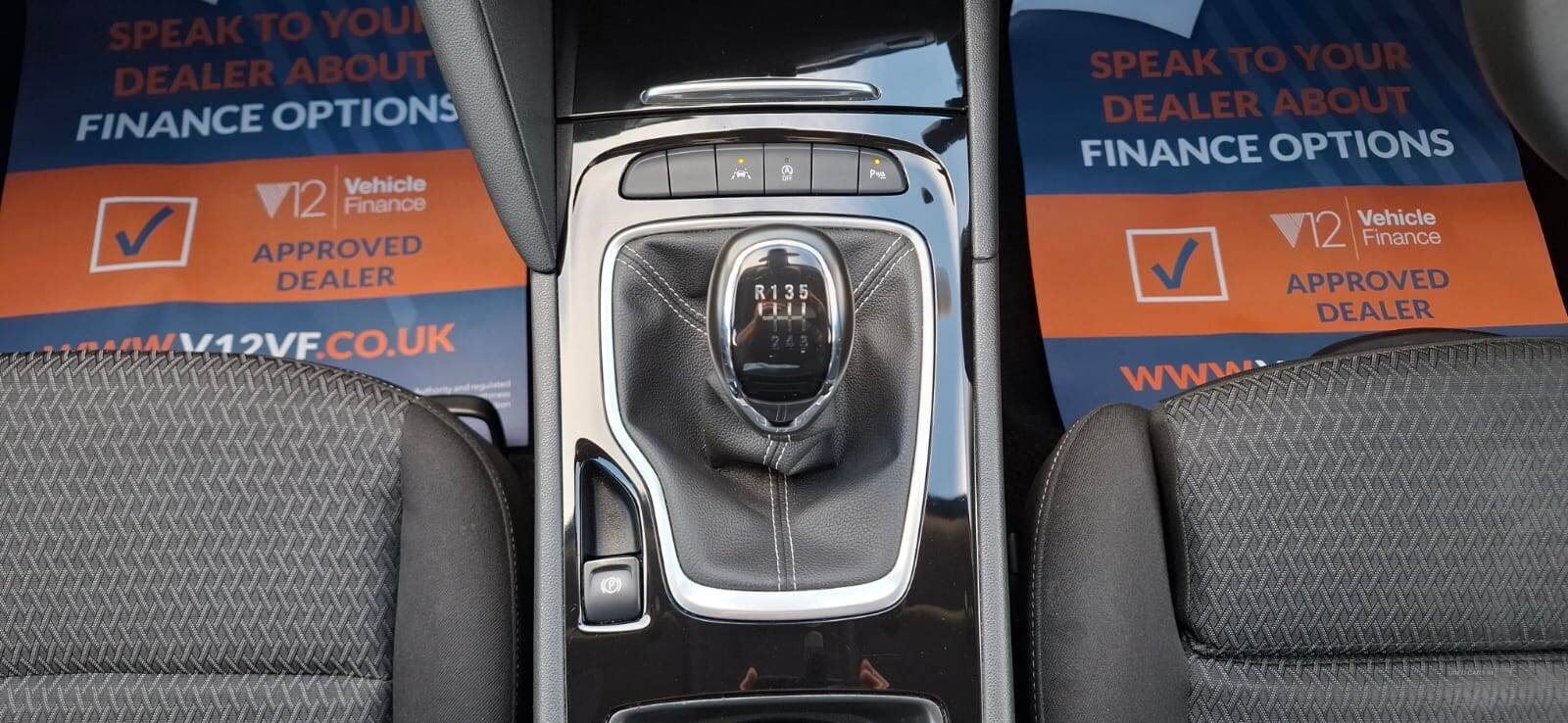 Sep 2020 Vauxhall Insignia 1.5 Turbo D SE Nav 5dr