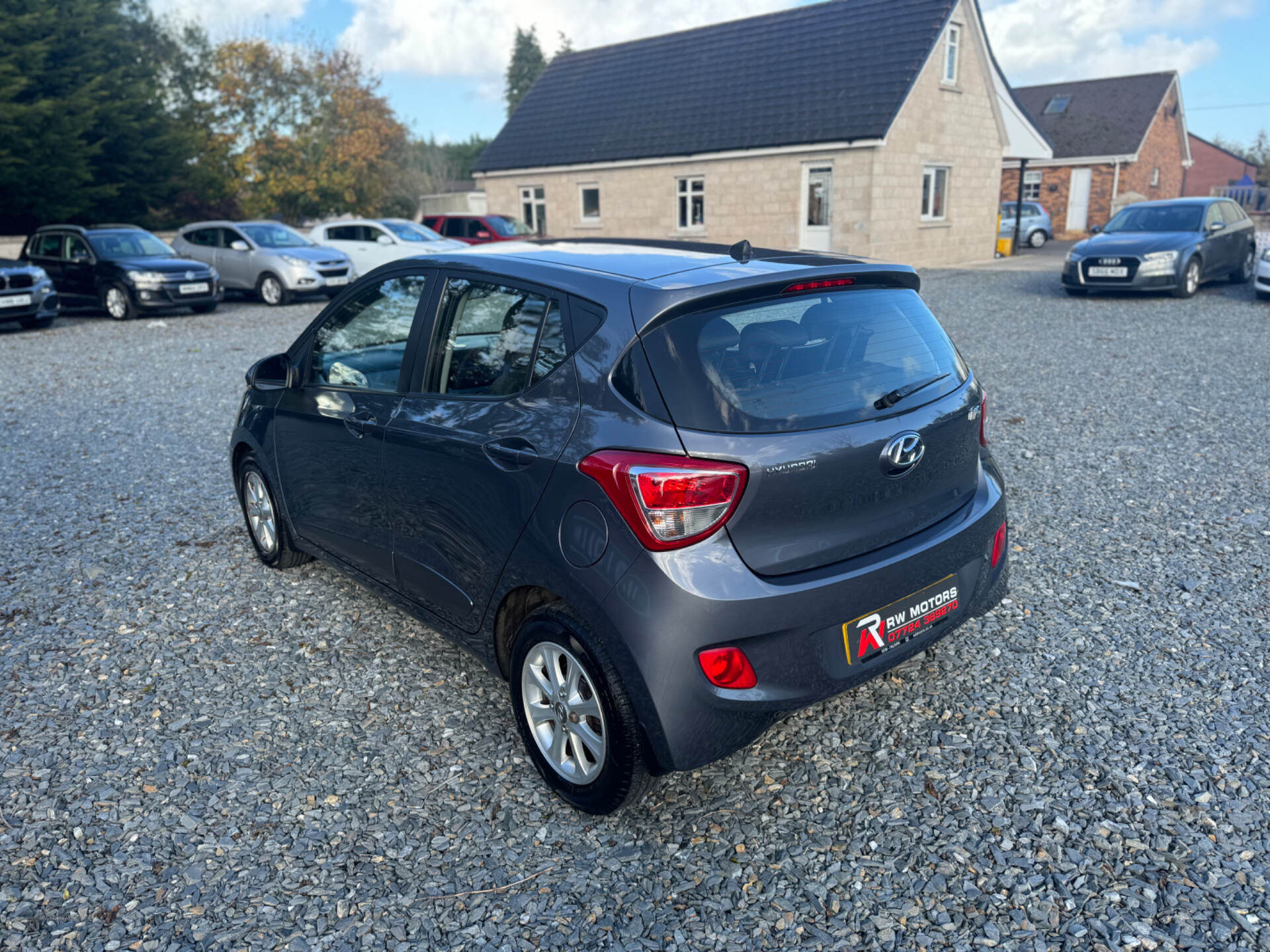 Hyundai i10 HATCHBACK in Armagh