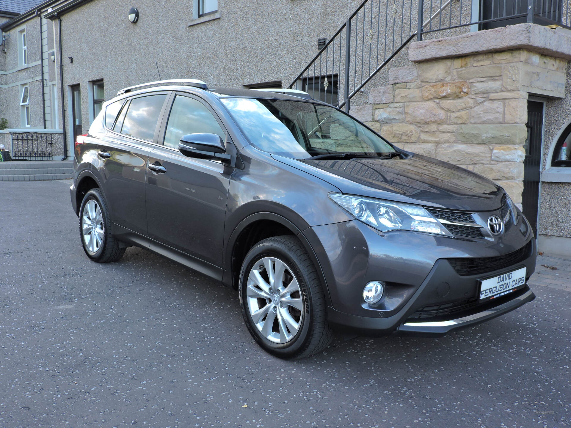 Toyota RAV4 DIESEL ESTATE in Tyrone