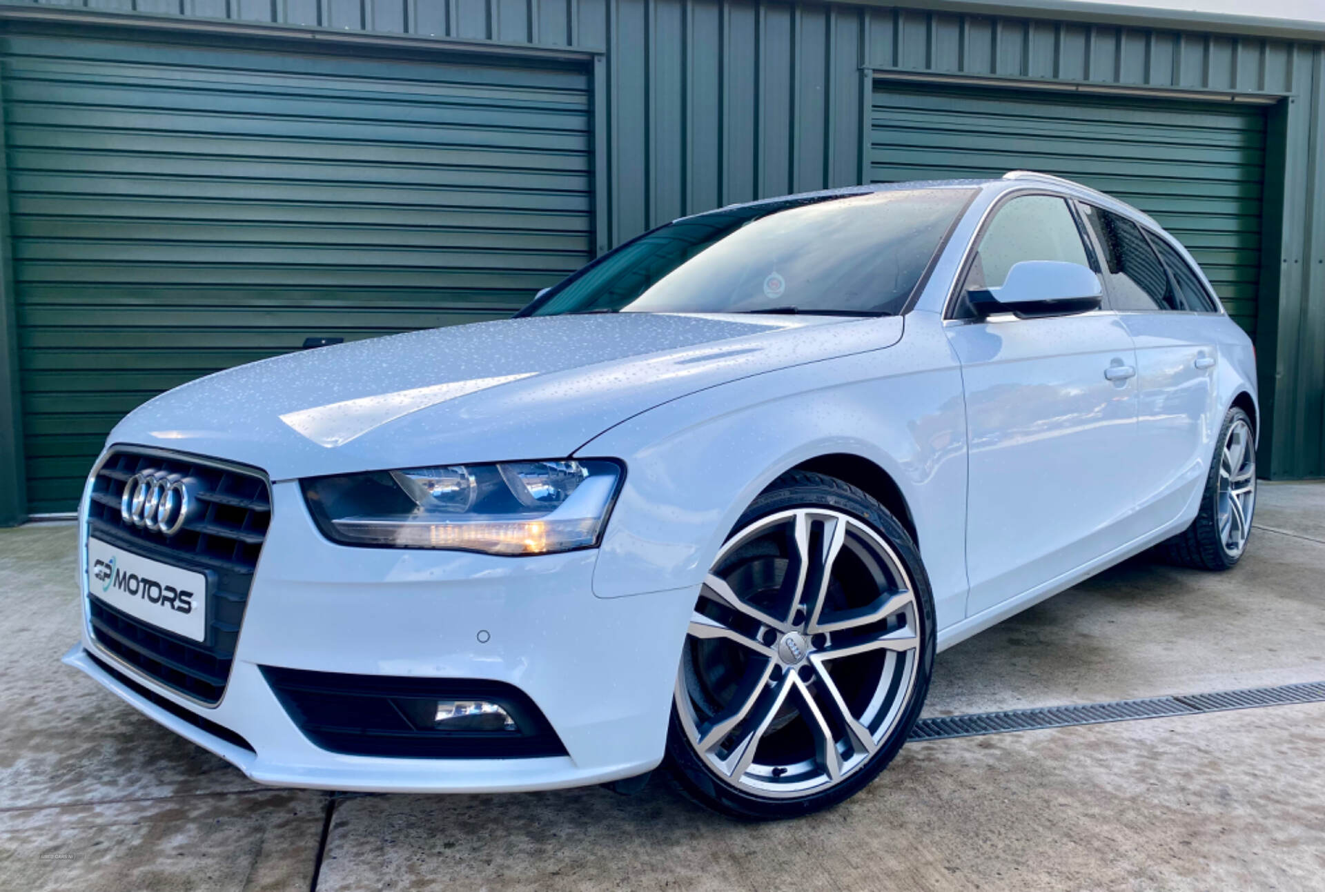 Audi A4 DIESEL AVANT in Armagh