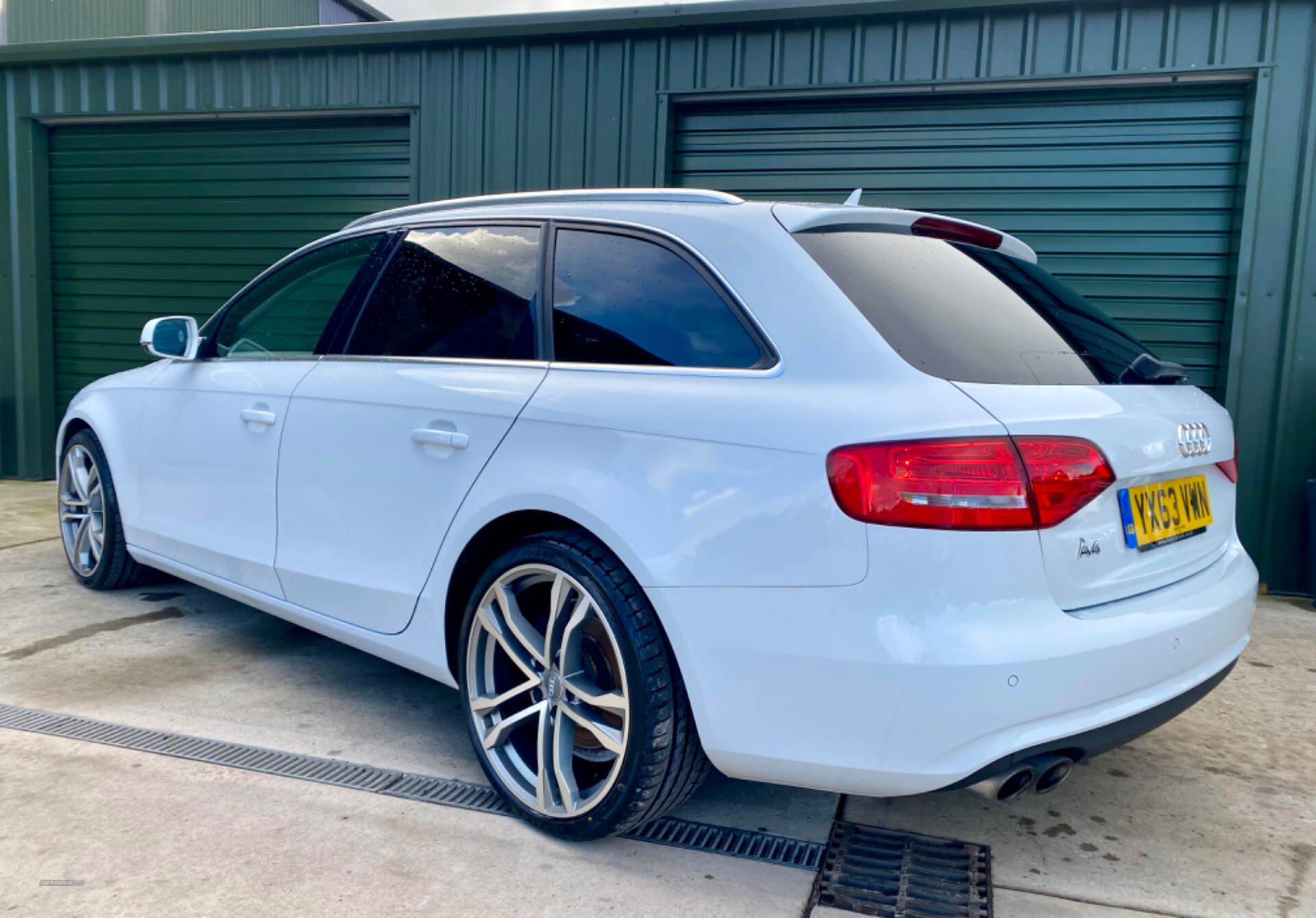 Audi A4 DIESEL AVANT in Armagh